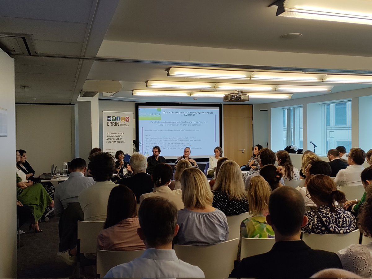 Full house at <a href="/ERRINNetwork/">ERRIN Network</a> AGM hosted by <a href="/ScotlandEuropa/">Scotland Europa</a>. Discussion on <a href="/EUScienceInnov/">EU Science & Innovation 🇪🇺</a> Missions talking #livinglabs and #multilevelgovernance. Universities of Applied Sciences can be key actors to connect regional #innovationecosystems to the European level.