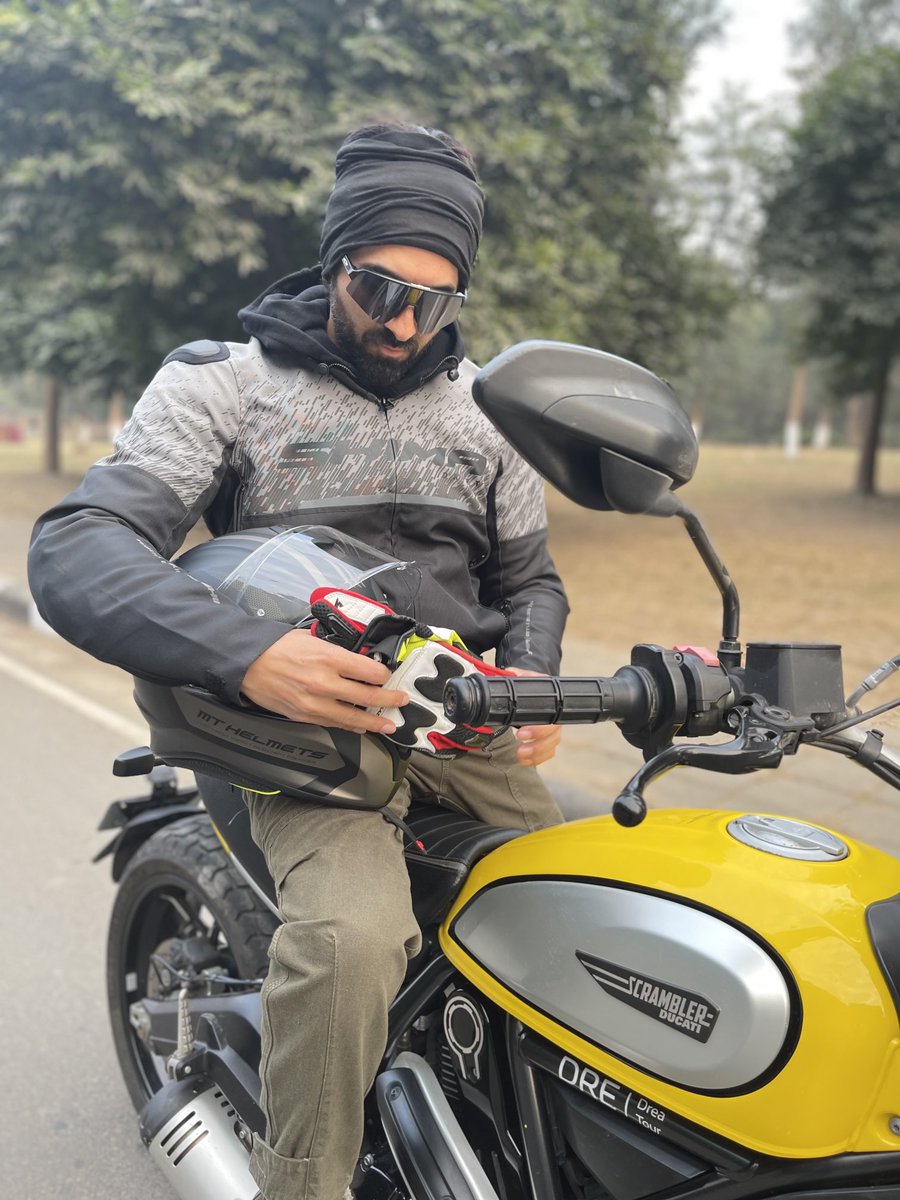 ayushmannk's tweet photo. #WorldMotorcycleDay https://t.co/f9NcBJrzkY