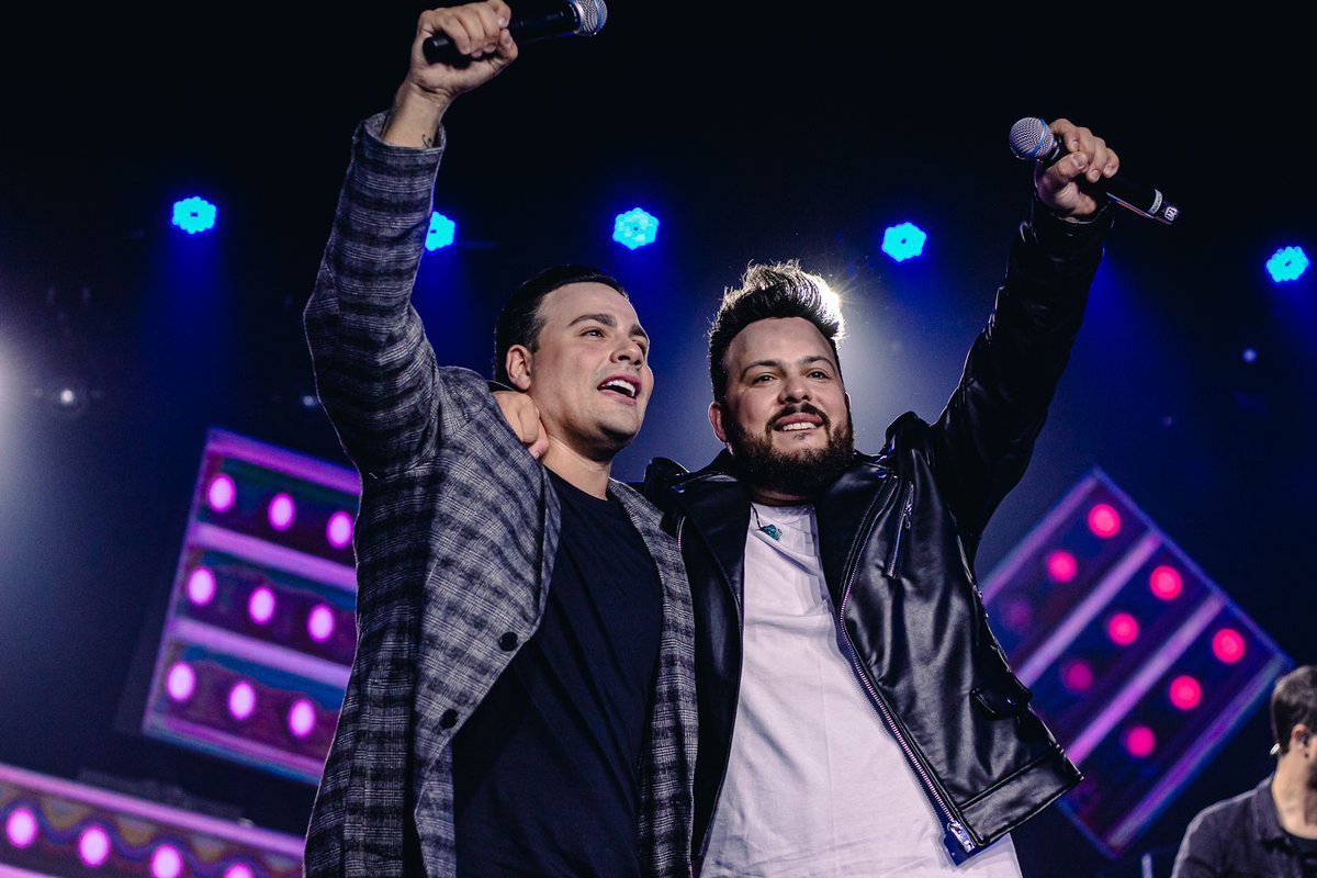 roselyrodrigues's tweet image. AGBNews - Rosely Rodrigues: Gustavo Moura e Rafael apresentam a canção “Digitando”...
Saiba mais em 👇👇 agbnews.blogspot.com/2023/06/gustav…
#Digitando #gustavomouraerafael
📸 Divulgação