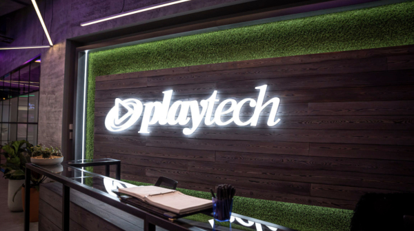 PaulJuMarchant's tweet photo. 🤷 On the fence about a talent CRM? You're not alone.

Three years after deploying SmartRecruiters, Playtech decided to deploy SmartCRM. 🚀

But they didn't do it all at once; they had a strategy. 🎯

Read this article to learn about how Playtech got ... https://t.co/2HFRdWcHCP https://t.co/4aRbs1jSDX