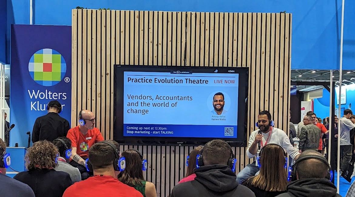 wolterskluweruk's tweet photo. Making his debut on the #PracticeEvolution podcast - live from this year's @Accountex - is @haineswatts's Anoop Rehal!
In conversation with @phil_hobden, Anoop gives his take on the world of vendors and accountants as it currently sits. Download here: https://t.co/UY6WusgSAp https://t.co/lKjuKNJm5m