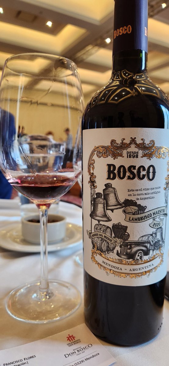 f51lv10's tweet photo. @WineFolly Have you ever heard that Argentina produces some really interesting Lambrusco Maestri wines? 🍇🍷😉😋
@BodegaDonBosco @winesofarg https://t.co/XRbkML8G2w