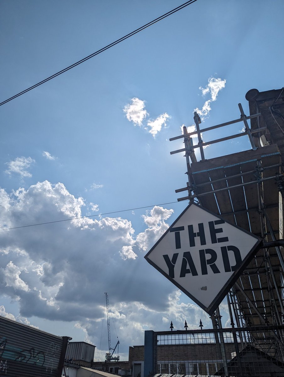 Such a sunny day @YardTheatre and we are working very hard! Come and see Twine next week! Maybe bring us an ice cream! theyardtheatre.co.uk/theatre/events…