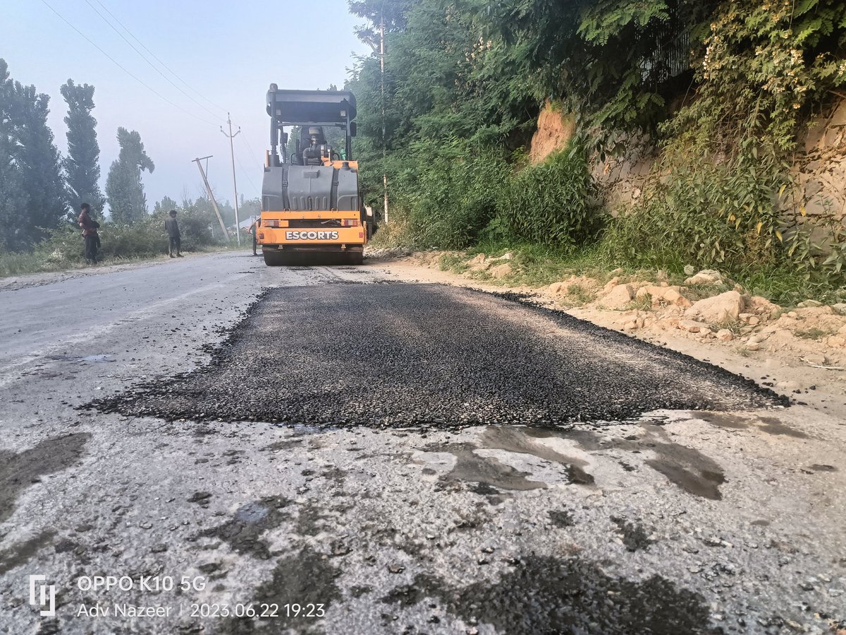 Patching of Nagam to nilnag road,an appreciable work by district administration budgam,a link road at Lolipora herpora got delipidated condition needs immediate macdamisation to ease the sufferings of people <a href="/Nazir__Khan/">Nazir Ahmad Khan</a> <a href="/akshaylabroo/">Akshay Labroo</a> <a href="/JkRtiMovement/">Jammu & Kashmir RTI Movement</a>