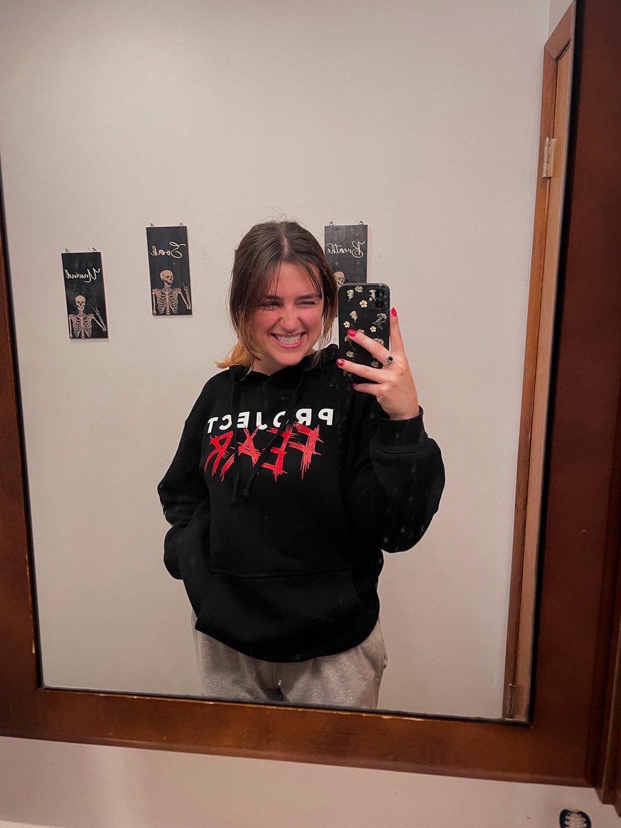 oliviawhistler's tweet photo. got my #feargear just in time for #projectfear !!!! i am BEYOND excited!!! 🥳👻

@ProjectFearYT @DakotaLaden @ChelseaLaden @Tanner_Wiseman @Alex_Schroeder4 @ConnorStallings https://t.co/YIdQeToggx