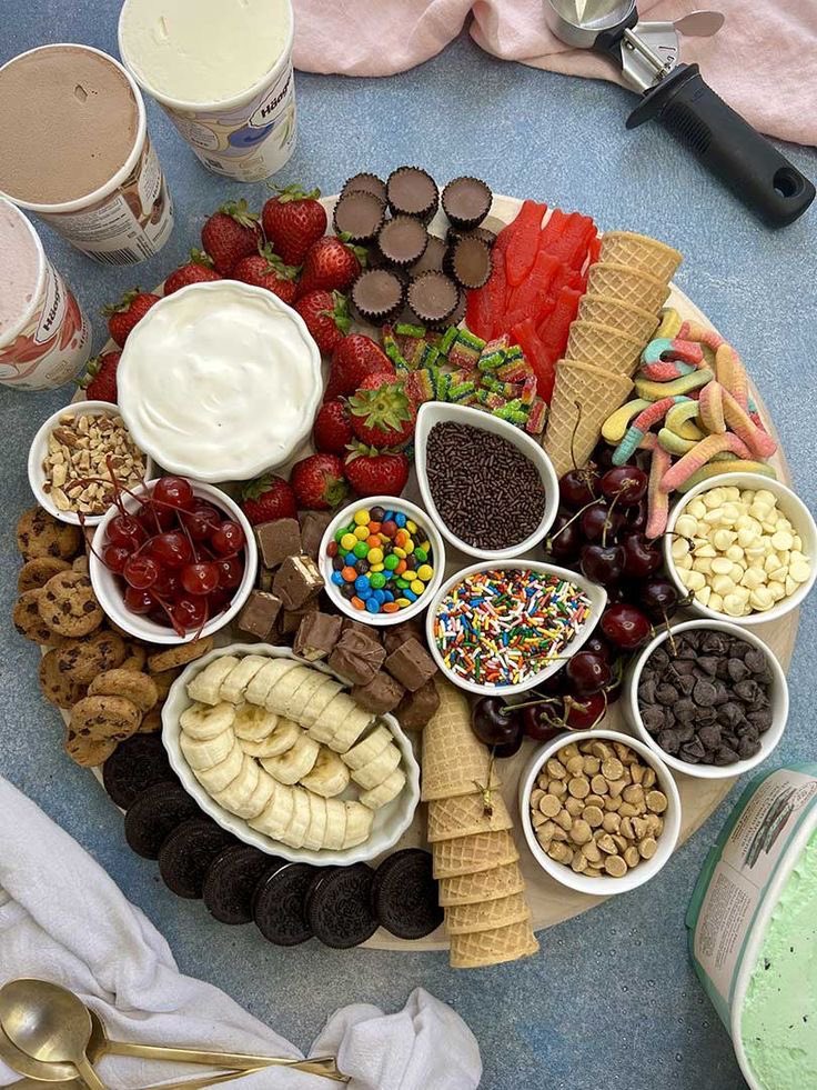@PalsPorch Hi, Ollie!  Hope you don’t mind us setting up this ice cream board. #palsporch