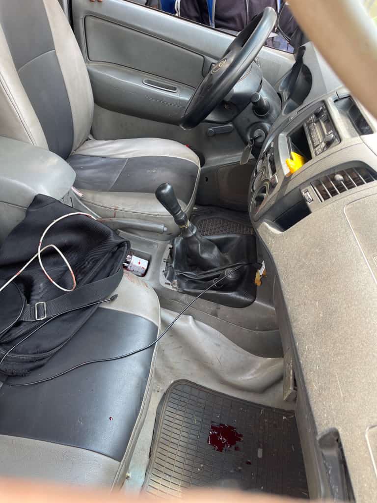 SIKAOFFICIAL1's tweet photo. JUST IN: Daylight Bullion Van Robbery

According to an eyewitness, armed robbers traveling in a black vehicle launched an attack on a bullion van shortly after it parked at the Star Oil Fuel Station near the ECG office in Ablekuma Fanmilk.

The robbers targeted the police officers inside the van and shot them twice, injuring them in the shoulder and abdomen. Approximately 15 gunshots were exchanged between the robbers and the on-duty police officers at the fuel station. 

Unfortunately, the robbers managed to escape with the stolen money. What puzzles everyone is that the incident occurred during a period when all the cameras were offline for maintenance.

As of now, the whereabouts of the bullion van driver remain unknown. However, the injured officer has been taken to the hospital and the police have arrived at the scene