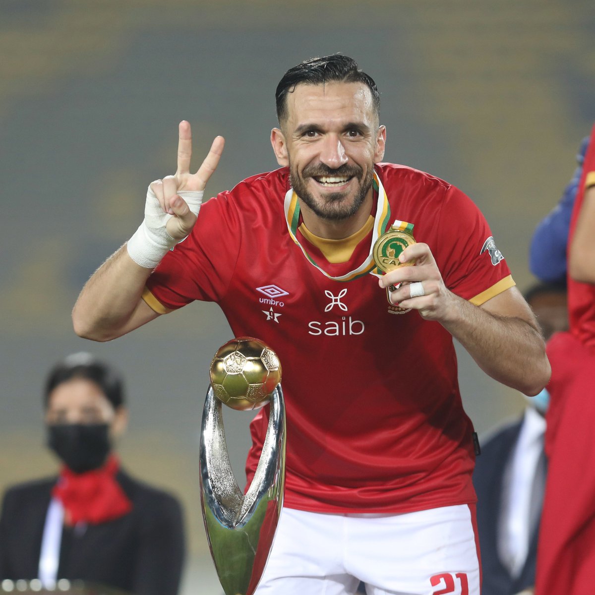 CAFCLCC's tweet photo. O̶N̶E̶
T̶W̶O̶
THREE #TotalEnergiesCAFCL titles for Ali Maaloul. ✨ https://t.co/a61pLUM0N2