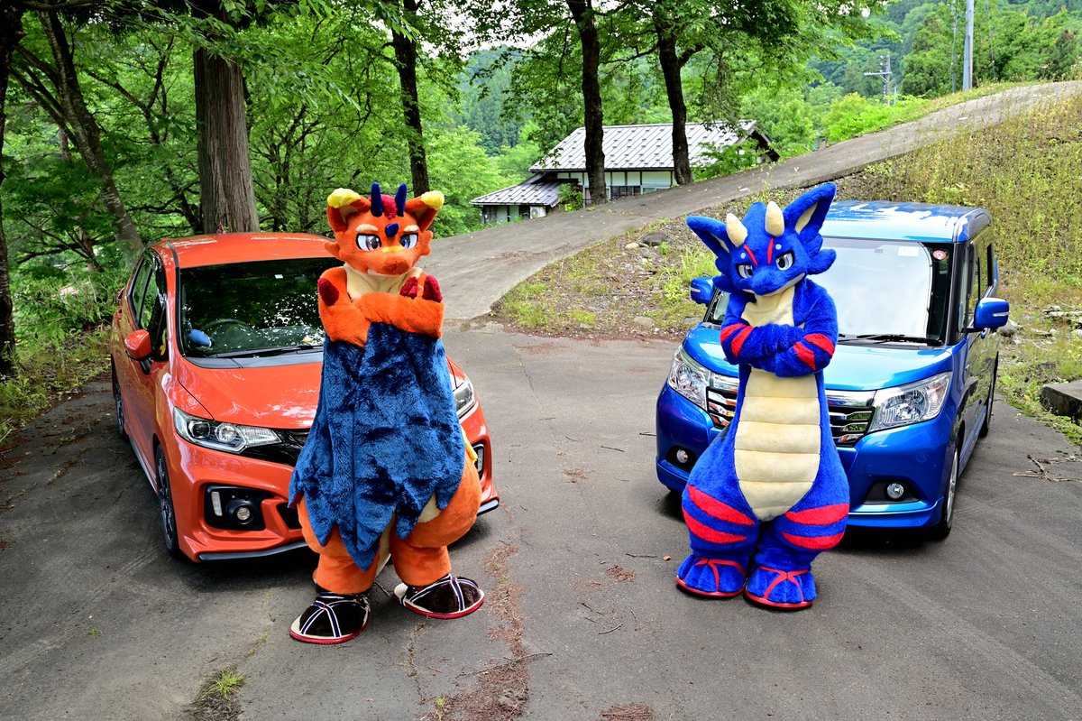 #キャラとキャラと愛車と愛車
#FursuitFriday