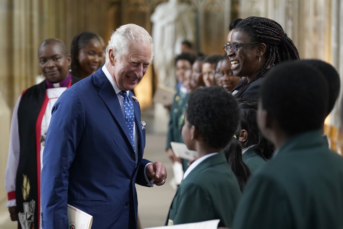 The King has joined over 300 young people from schools across England, the Prince’s Trust, the Prince’s Foundation, Project Zero and the Amos bursary to recognise and celebrate #Windrush75 at St George’s Chapel in Windsor.