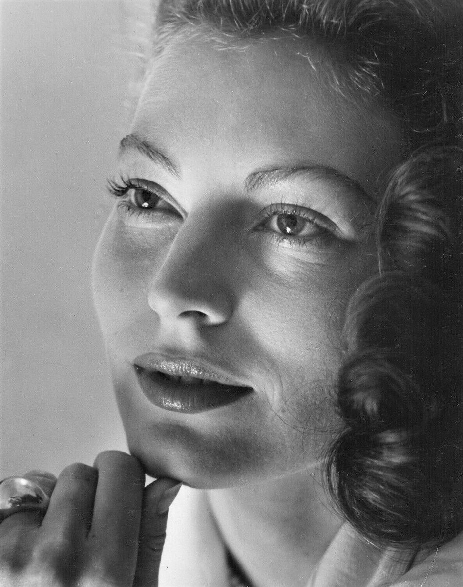 RealEmirHan's tweet photo. Ava Gardner https://t.co/N98qPlvGgG