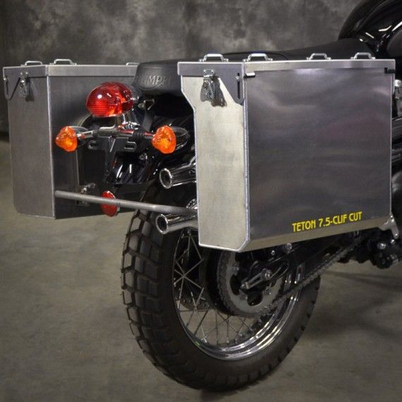 HappyTrailsMoto's tweet photo. Did you know we build pannier kits for the Triumph Scrambler? Rev up your #TriumphScrambler journey with our robust Panniers!  https://t.co/Xn60bEyuTD #HappyTrail #MotorcycleAccessories #ScramblerPanniers https://t.co/9YVzb7npiE