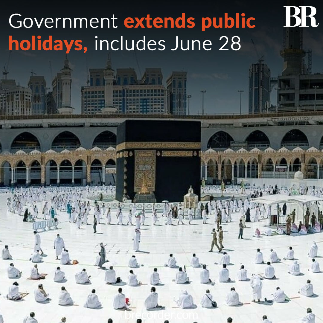 Days after announcing a three-day Eid ul Adha holiday, Prime Minister Shehbaz Sharif on Thursday announced a public holiday on the Day of Arafah, June 28 (Wednesday), Aaj News reported.

Read More:
brecorder.com/news/40249277/…

#Hajj   #publicholiday   #Arafah   #EidulAdha