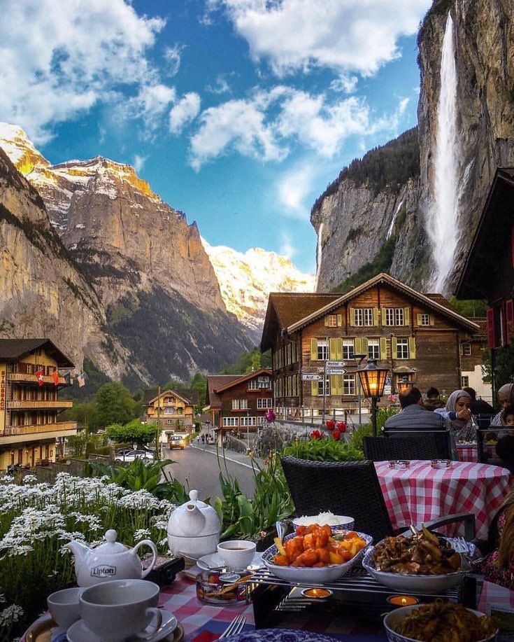 Exulansista's tweet photo. Switzerland. https://t.co/hTt76FIubg