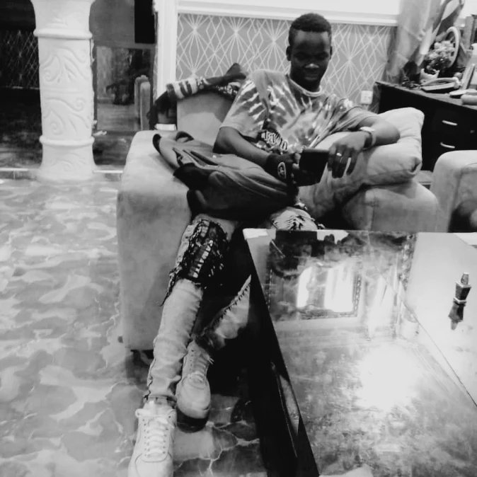 alasky_wan's tweet photo. Through out my whole life I have never experienced such love before ❤️Thank you for the prayers,gifts,updates,calls,text messages that you poured on me🎉🌹🤍May we leave long to celebrate me more🎉🍾🎊
THANK YOU SO MUCH 👏
#Alhamdulillah🚀 #Anticipate❤️🔥 https://t.co/T5pDRWXjSG