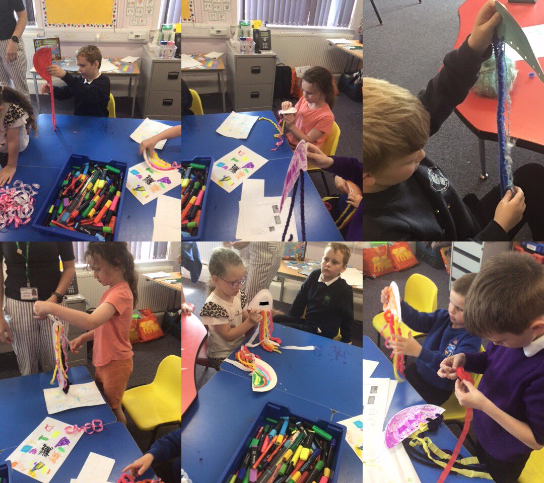 murrayfieldlc's tweet photo. Primary groups learning the names of rockpool creatures and their parts.🐚🦀🪸🌊🐠Can you compare a crab and a starfish? What is the same? What is different? How many legs? Then we made tentacles for our jellyfish models #learningnewwords https://t.co/2xPbTZbULh