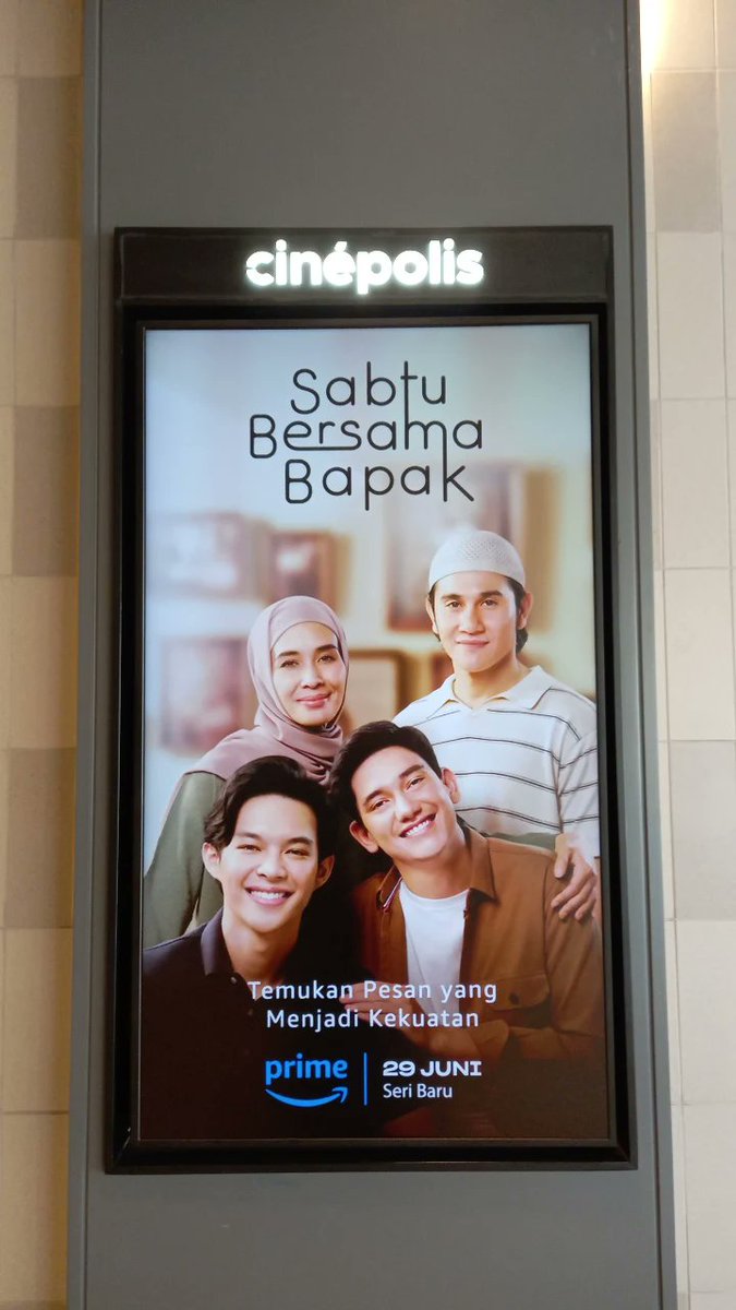ZapMav's tweet photo. Terima kasih banyak @WatchmenID dan @primevideoid. Seru baanget seriesnya. Jadi ga sabar nunggu tanggal 29 Juni buat ketemu bapak lagi 🥲.   Ditunggu info event2 selanjutnya ya min, semoga bisa rejeki dan next time bisa ikut lagi 🥰

#SabtuBersamaBapak #PrimeVideoID #WatchmenID https://t.co/q51QE3FZPm
