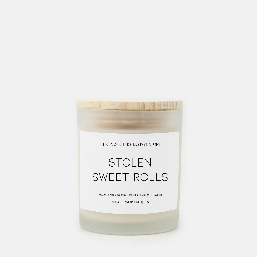 An item on my Throne wishlist just got fully funded: Stolen Sweet Rolls | 11oz Candle | Skyrim - Cashmere