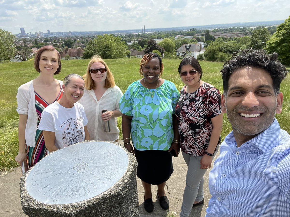 For our @Pers_Care catch up meeting today we decided to walk to the top of #pollardshill @LovePollards #socialpresciber #healthandwellbeingcoach #healthandwellbeing
