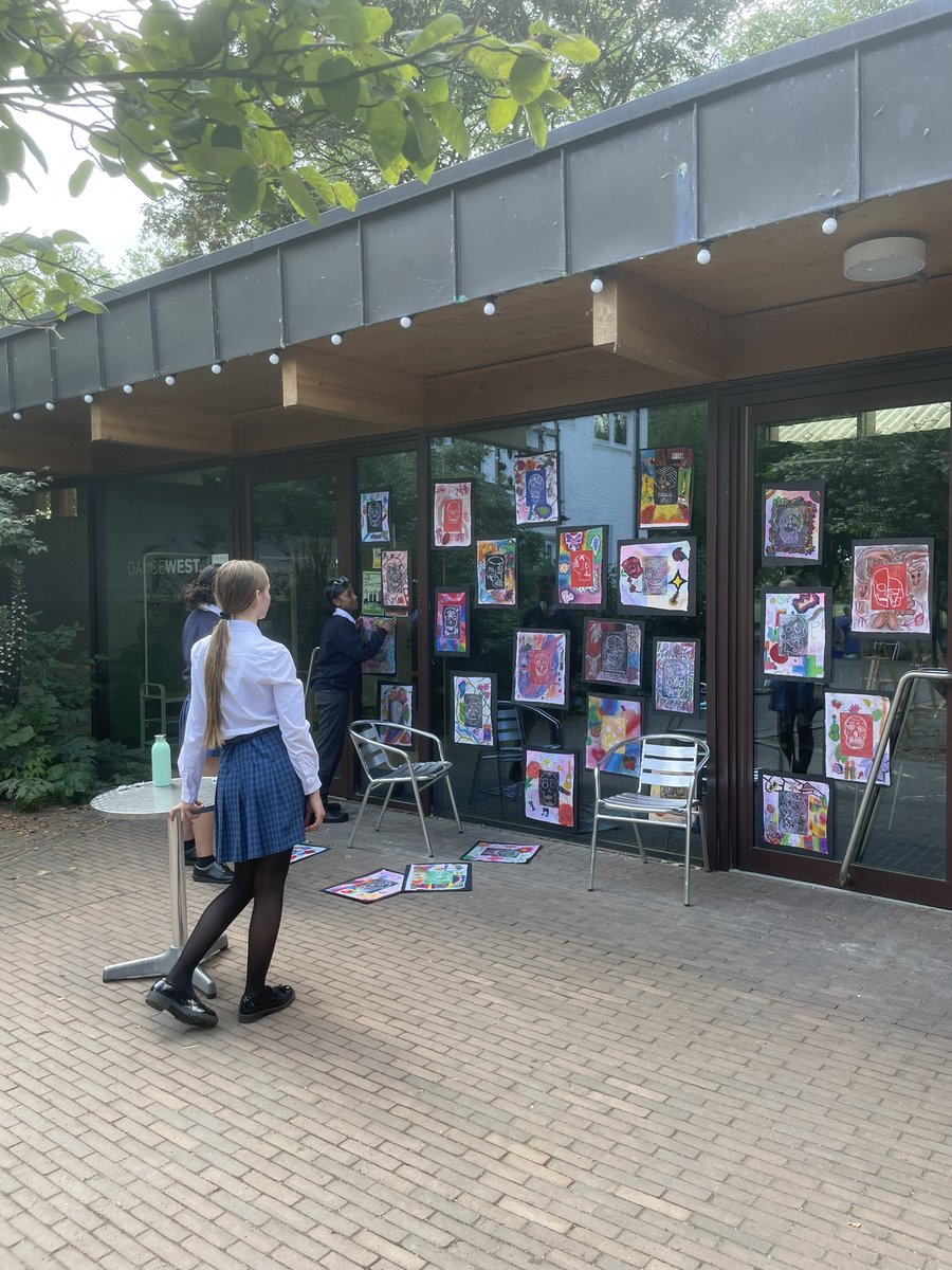 HurlinghamAcademyART (@arthurlingham) on Twitter photo Thank you to our AMAZING students for their help in curating the exhibition! A job incredibly well done!💪🏻 🎨 <a href="/TheHurlinghamAc/">TheHurlinghamAcademy</a> Thank you to our AMAZING students for their help in curating the exhibition! A job incredibly well done!💪🏻 🎨 <a href="/TheHurlinghamAc/">TheHurlinghamAcademy</a>