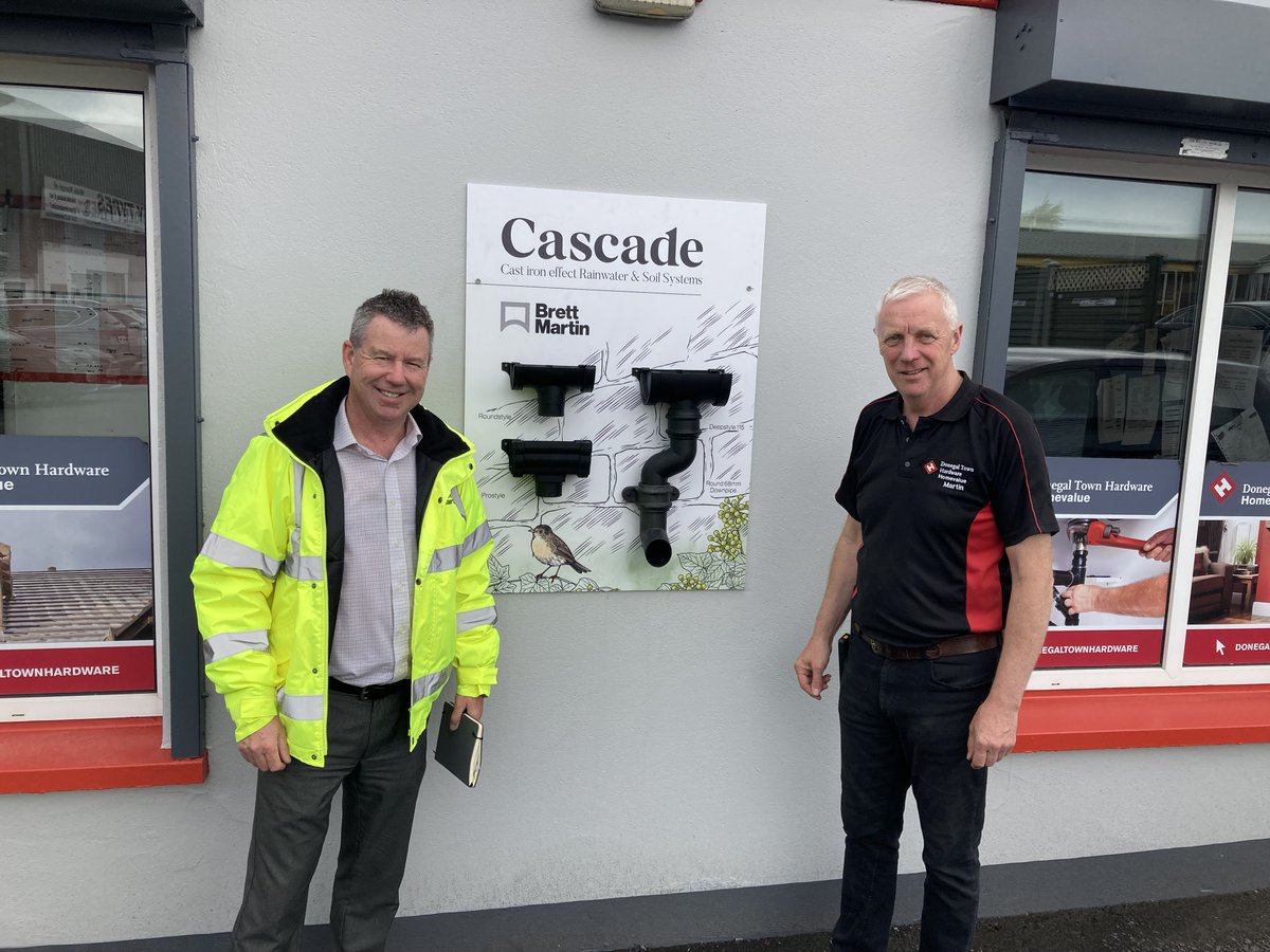 BMDrainage's tweet photo. Our Stephen Cummings at Donegal Town Hardware with Martin McGowan to secure prime position for a Cascade display board. Customers can touch &amp; see it’s really not cast iron! Also note the Cascade Prostyle gutter and round downpipes installed on the building. Nice work! https://t.co/1k4DNvKMFz