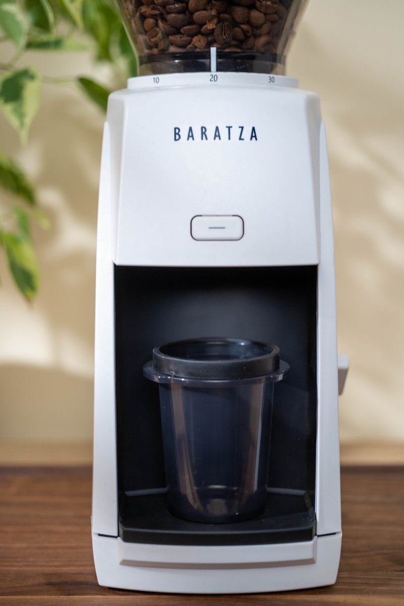 Have you tried our newest product, the Encore ESP? This revolutionary grinder provides 20 steps for dialing in espresso and 20 steps for all other styles of filter brewing. See it for yourself by heading to your local Baratza retailer! #baratza #wegrindyoubrew #espresso #coffee