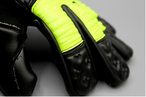 GoalkeeperHQ's tweet photo. Saving without touching the ball? - Goalkeeping Newsletter #169 - https://t.co/9EL1sfyMnc https://t.co/U0fkz8xNTq