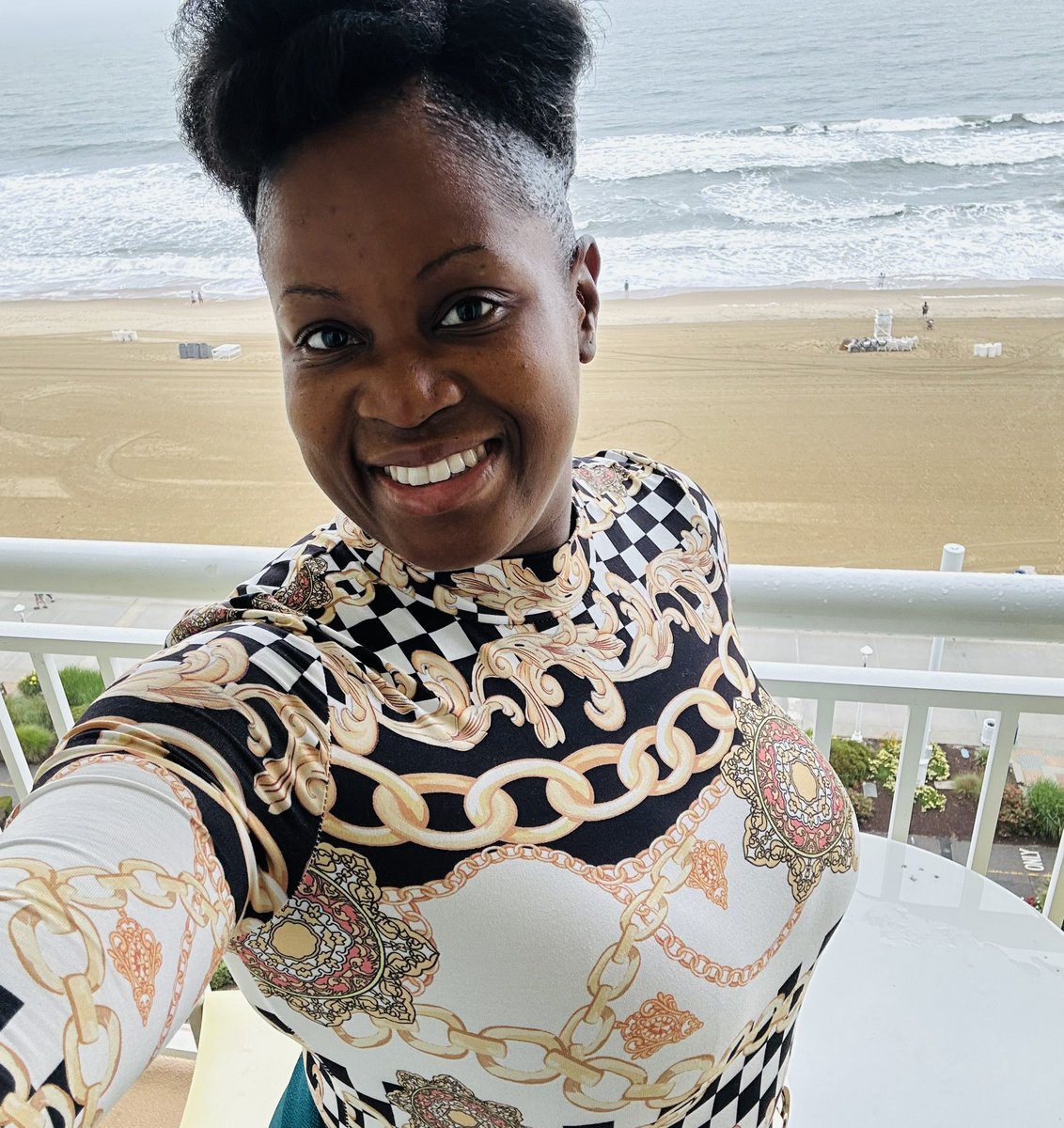 Indispeaknteach's tweet image. 🥳Thanks again to each amazing school building and school district leader for a wonderful time at the VASSP Conference😁!  @VaPrincipals 

Visit India-White.com ! #drindiawhite #bigideasmath #vassp #principals #superintendents