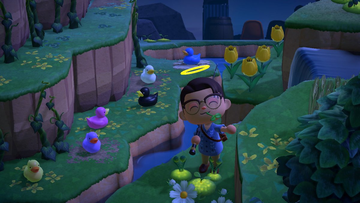 The Toy Duck looks great in any light or weather. Which is your favorite?

 #AnimalCrossing #ACNH #NintendoSwitch