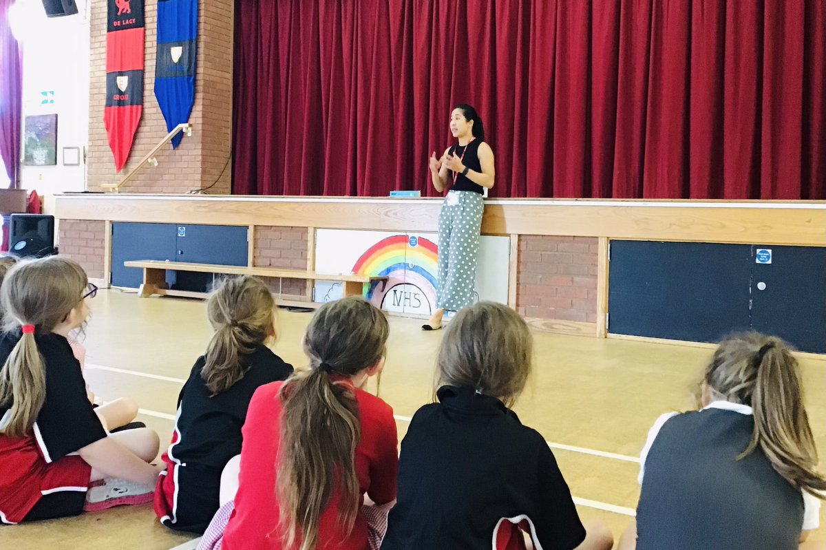 ASPIRATIONS WEEK: We have been very lucky to hear from several ladies all about their interesting jobs and career paths. Yee is a Pharmacist. #heregirlscan #findyourpassion #aspirationsweek