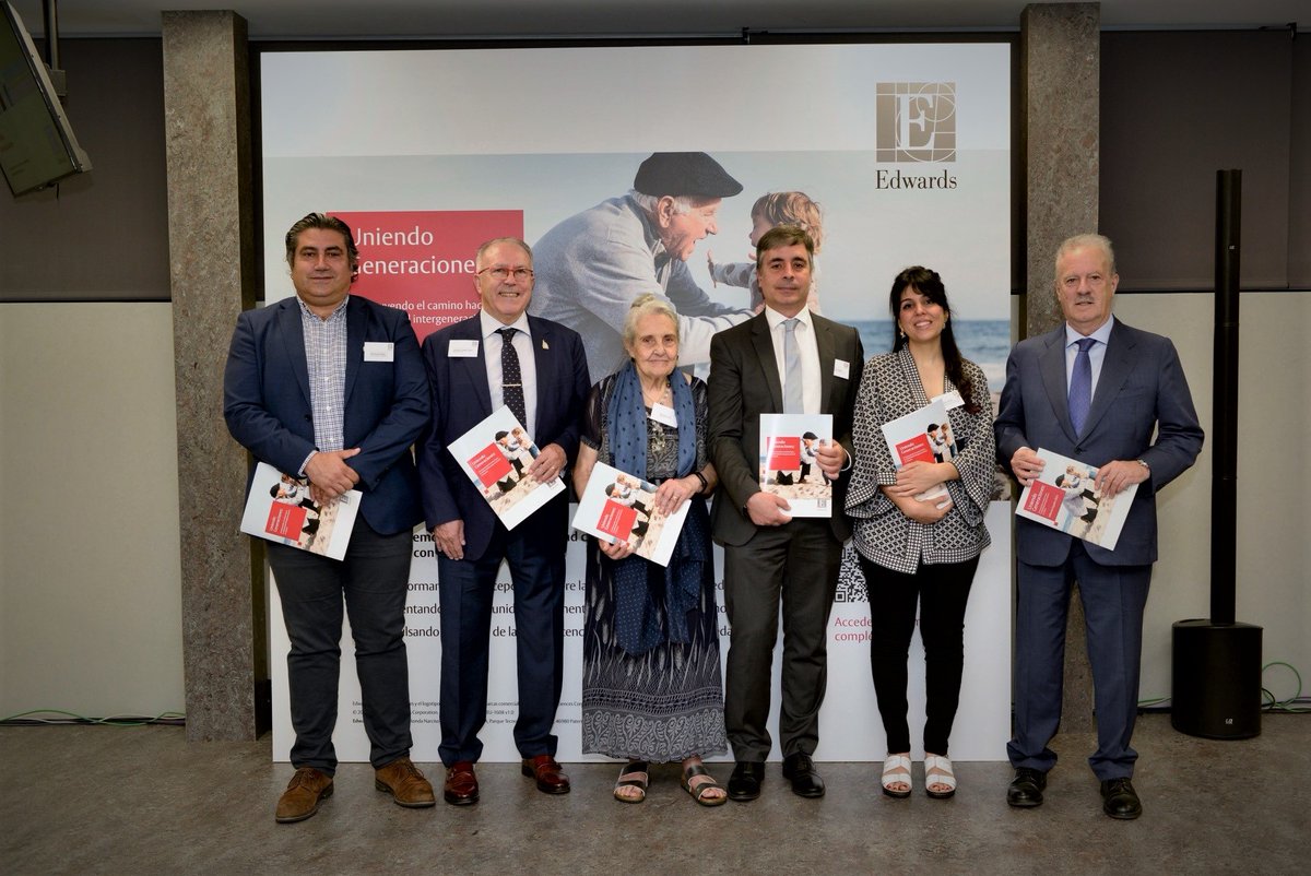 EdwardsEurope's tweet photo. 🇪🇸 Se ha presentado hoy en Madrid la iniciativa #UniendoGeneraciones.

Los resultados de esta encuesta, realizada a 2.304 ciudadanos españoles de entre 18 y 65 años, reflejan la clara necesidad de fomentar las interacciones intergeneracionales.

Durante la presentación se generó una discusión en torno a los beneficios que la sociedad puede obtener de este intercambio intergeneracional, y se revisaron iniciativas enfocadas en mejorar la integración real y activa de las personas mayores de 65 años, quienes en el 2050 superarán los 14 millones .

📄 Consulta los resultados y recomendaciones de la encuesta "Uniendo Generaciones": https://t.co/VBRkF48JU7

🇬🇧 The #UnifyingGenerations initiative was presented today in Madrid.

The results of this study, conducted among 2,304 Spanish people between the ages of 18 and 65, reflect the clear desire for intergenerational interactions.

During the presentation, the benefits that society can get from these intergenerational exchanges, initiatives to favor inclusion and healthy ageing were discussed.  The population of people over 65 will exceed 14 million in 2050.

📄 Consult the results and recommendations of the "Unifying Generations" report in Spain: https://t.co/VBRkF48JU7