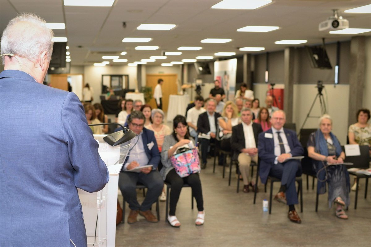 EdwardsEurope's tweet photo. 🇪🇸 Se ha presentado hoy en Madrid la iniciativa #UniendoGeneraciones.

Los resultados de esta encuesta, realizada a 2.304 ciudadanos españoles de entre 18 y 65 años, reflejan la clara necesidad de fomentar las interacciones intergeneracionales.

Durante la presentación se generó una discusión en torno a los beneficios que la sociedad puede obtener de este intercambio intergeneracional, y se revisaron iniciativas enfocadas en mejorar la integración real y activa de las personas mayores de 65 años, quienes en el 2050 superarán los 14 millones .

📄 Consulta los resultados y recomendaciones de la encuesta "Uniendo Generaciones": https://t.co/VBRkF48JU7

🇬🇧 The #UnifyingGenerations initiative was presented today in Madrid.

The results of this study, conducted among 2,304 Spanish people between the ages of 18 and 65, reflect the clear desire for intergenerational interactions.

During the presentation, the benefits that society can get from these intergenerational exchanges, initiatives to favor inclusion and healthy ageing were discussed.  The population of people over 65 will exceed 14 million in 2050.

📄 Consult the results and recommendations of the "Unifying Generations" report in Spain: https://t.co/VBRkF48JU7