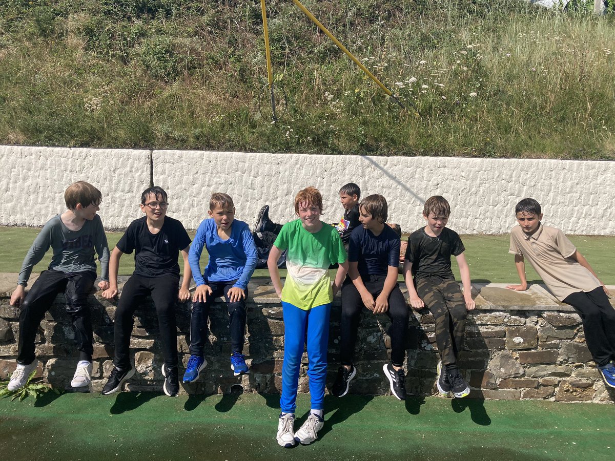KingsHouseTrips's tweet photo. Dear diary,
My current location poses some lifestyle challenges. I will rethink my retirement plan. 
#KHSYear6Cornwall https://t.co/yilenQsBTv