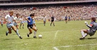 "Para el otro lado Shilton" ... óleo sobre lienzo. México 86 Diego Armando Maradona . 22 junio 1986. #mexico86 #D10s