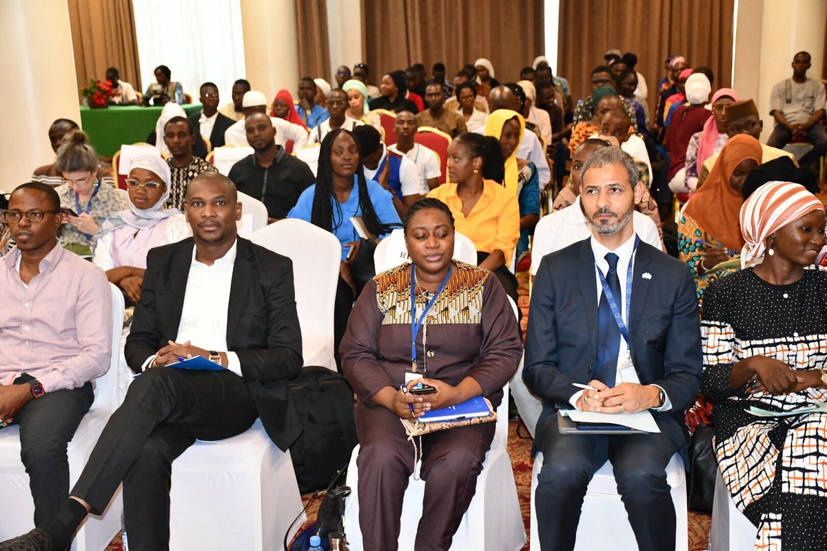 La <a href="/trijeud/">TRIJEUD-Mali</a> lance son concours de plaidoirie &amp; de réquisitoire «À vous Maitre», lequel nous appuyons grâce au soutien financier de <a href="/DevCanada/">Développement Canada</a>, aux côtés de <a href="/PNUDMALI/">PNUD MALI</a> <a href="/CourPenaleInt/">CPI-Cour pénale int.</a> <a href="/UEauMali/">UE au Mali</a> <a href="/MaliCndh/">CNDH-Mali</a> <a href="/CICR_Mali/">CICR au Mali</a>. Un évé. estimé, qui contribue à former la relève en droits humains.