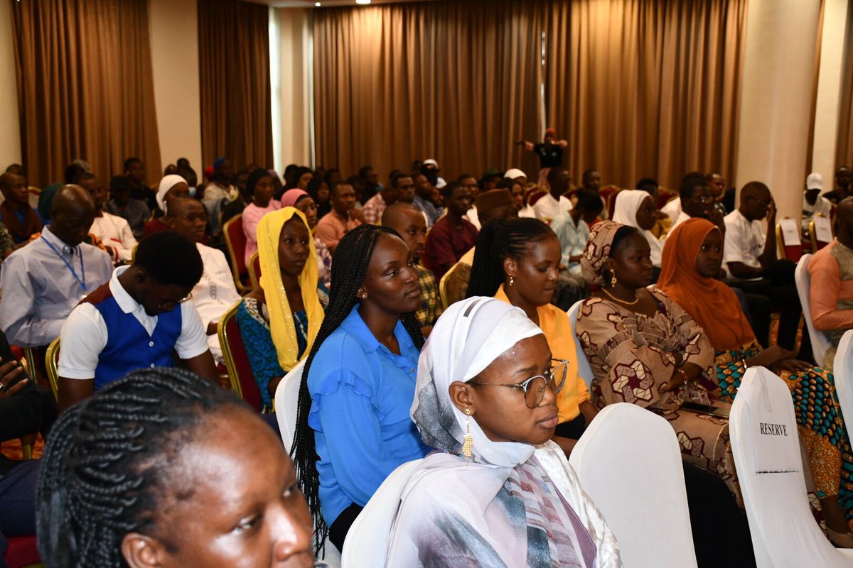 ASFCanada's tweet photo. La @trijeud lance son concours de plaidoirie &amp; de réquisitoire «À vous Maitre», lequel nous appuyons grâce au soutien financier de @DevCanada, aux côtés de @PNUDMALI @CourPenaleInt @UEauMali @MaliCndh @CICR_Mali. Un évé. estimé, qui contribue à former la relève en droits humains. https://t.co/nc5m4MHXXs