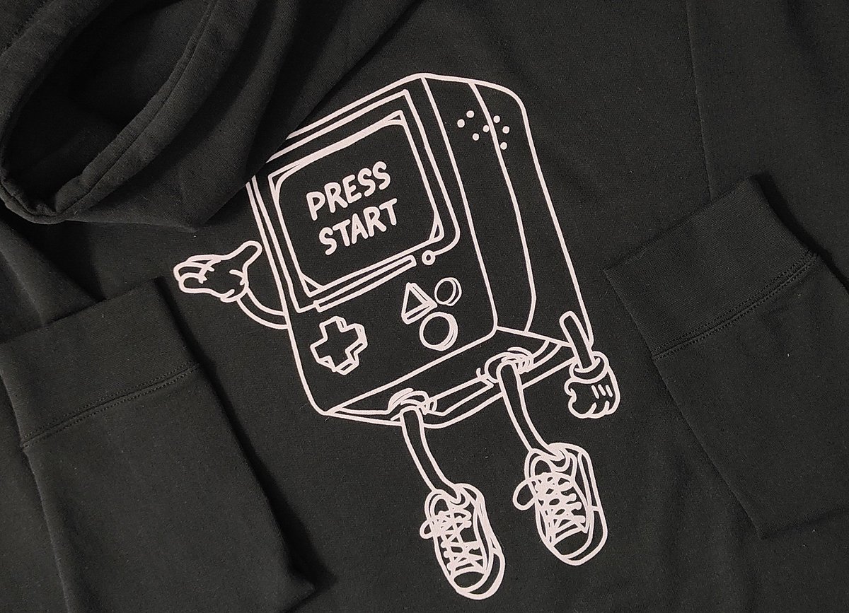 C'est arrivé aujourd'hui ❤️😍 Hoodies <a href="/red___live/">red___live</a> commandé sur le stream de <a href="/JejeLuluu/">JejeLuluu</a>  que de bons souvenirs en ouvrant ce colis ❤️