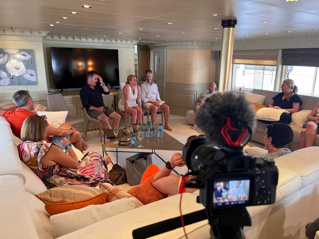 Transmission tweet media