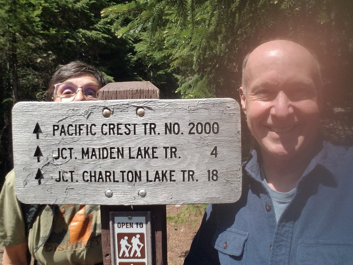 starnes2022's tweet photo. Finally, we heard the Hermit Thrush at 5,000 feet elevation on the Summer Solstice on our way to the Rosary Lakes and Maid Peak junction above Odell Lake along the Pacific Crest Trail:  https://t.co/sNx7726CzN https://t.co/HMijecguJG
