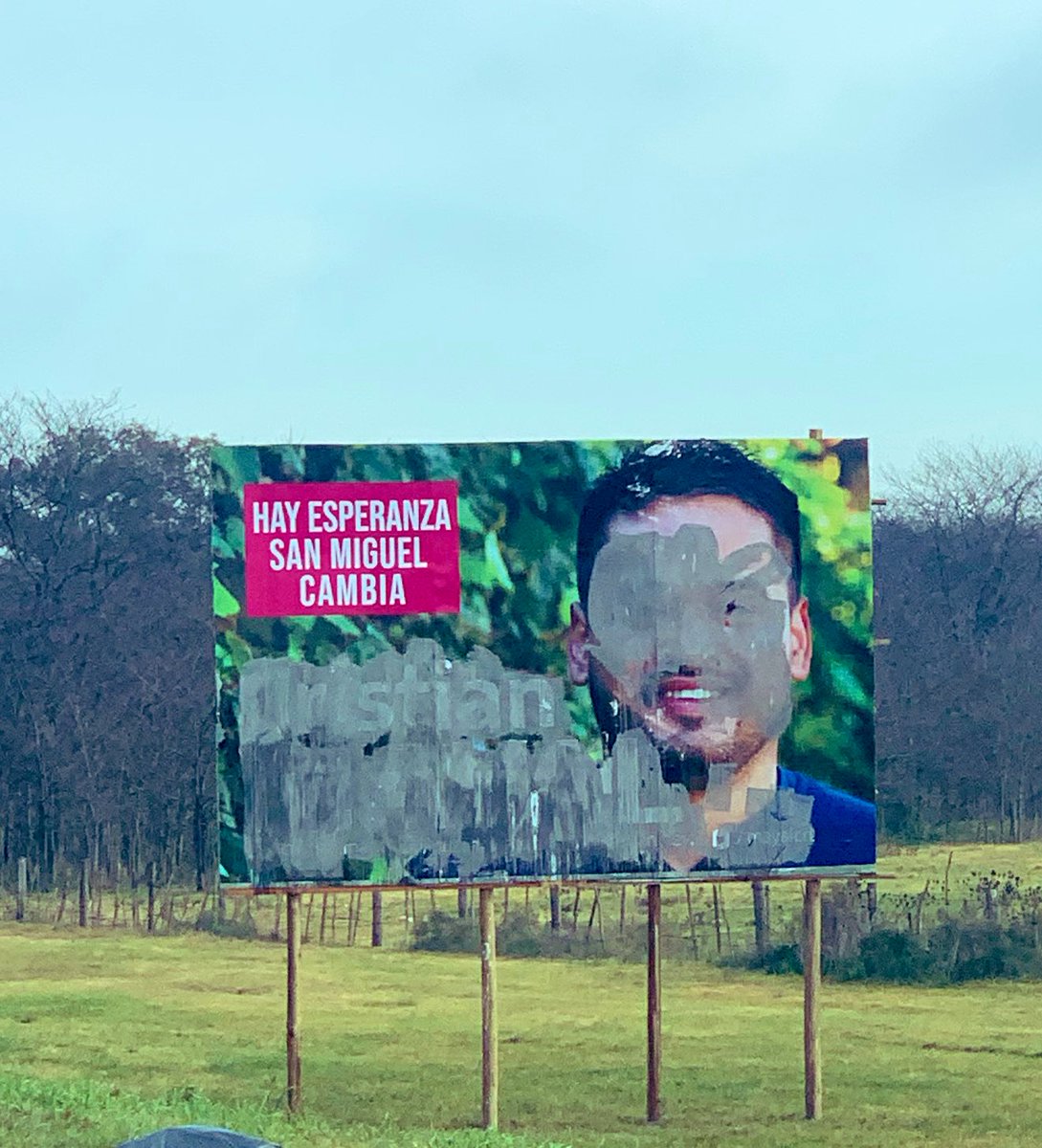 francolaporta's tweet photo. #sanmiguel el lugar de la antidemocracia.
Cuando te invade el miedo a perder y la impotencia de no tener propuestas, actúas con violencia, que siempre tarde o temprano vuelve en tu contra.

Unión por la Patria #sanmiguel https://t.co/HDHXtQPeu5