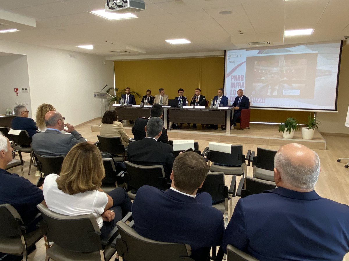 edorixi's tweet photo. Il tema infrastrutturale riguarda tutto il continente europeo. Dobbiamo sviluppare una capacità produttiva che ci dia la forza per diventare competitor, tenendo presente che le opere vanno mantenute.

@mims_gov https://t.co/7rQp9jYaCo