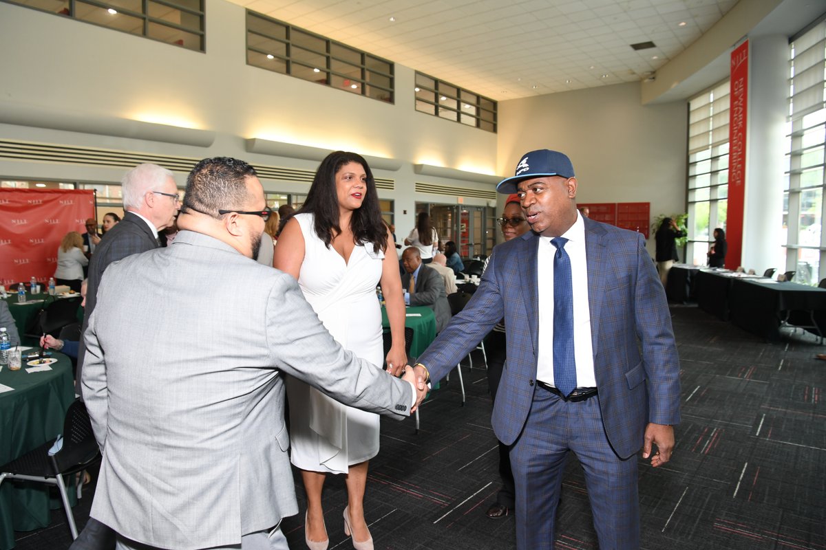 NewarkRBP's tweet photo. #NRBP appreciates the support of Mayor @rasjbaraka  and the @CityofNewarkNJ  in hosting our annual Eye Opener business forum. Mayor Baraka has  joined us each year since being elected to address the business  community and provide updates on his administration's progress. https://t.co/906f3d9GJW