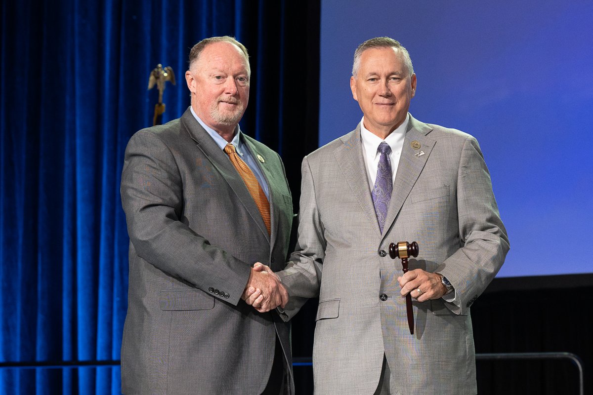 OMPA_'s tweet photo. OMPA is honored to have General Manager Dave Osburn serving as the Chair of the American Public Power Association's (APPA) Board of Directors. Osburn, who has been with OMPA since 2007, was installed at the association's national conference in Seattle on June 21. #publicpowerorg https://t.co/Zyxr8ga5qs