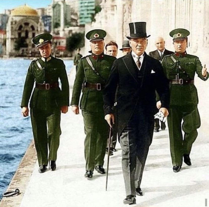 #ATATÜRK Bir isim değildir…
Adı #MustafaKemal dir
#Atatürk İlimdir 
#Atatürk Bilimdir 
#Atatürk Ufuktur
#Atatürk Barıştır
#Atatürk Gelecektir
#Atatürk Gençliktir
#Atatürk 💯 yıl geriye özenmek değil 💯 yıllar sonrasını öngörmektir
O nedenle #Atatürk Dünya Lideridir HADSİZLER…