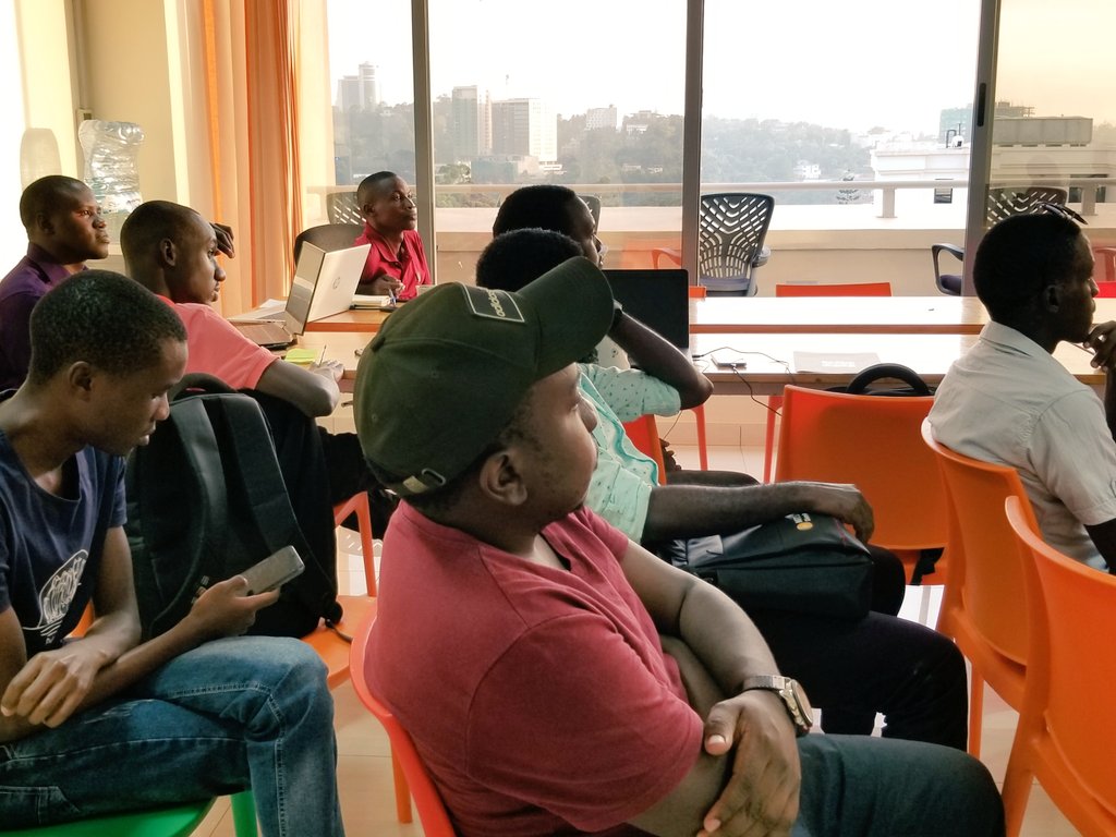 AsaLugada's tweet image. Mark a lead dev at @Africastalking taking us through Africa'sTalking APIs. It's a leading communication platform that offers a wide range of APIs and services to enable developers to integrate communication functionalities into their applications.
#ATDevsUG #WeLoveNerds