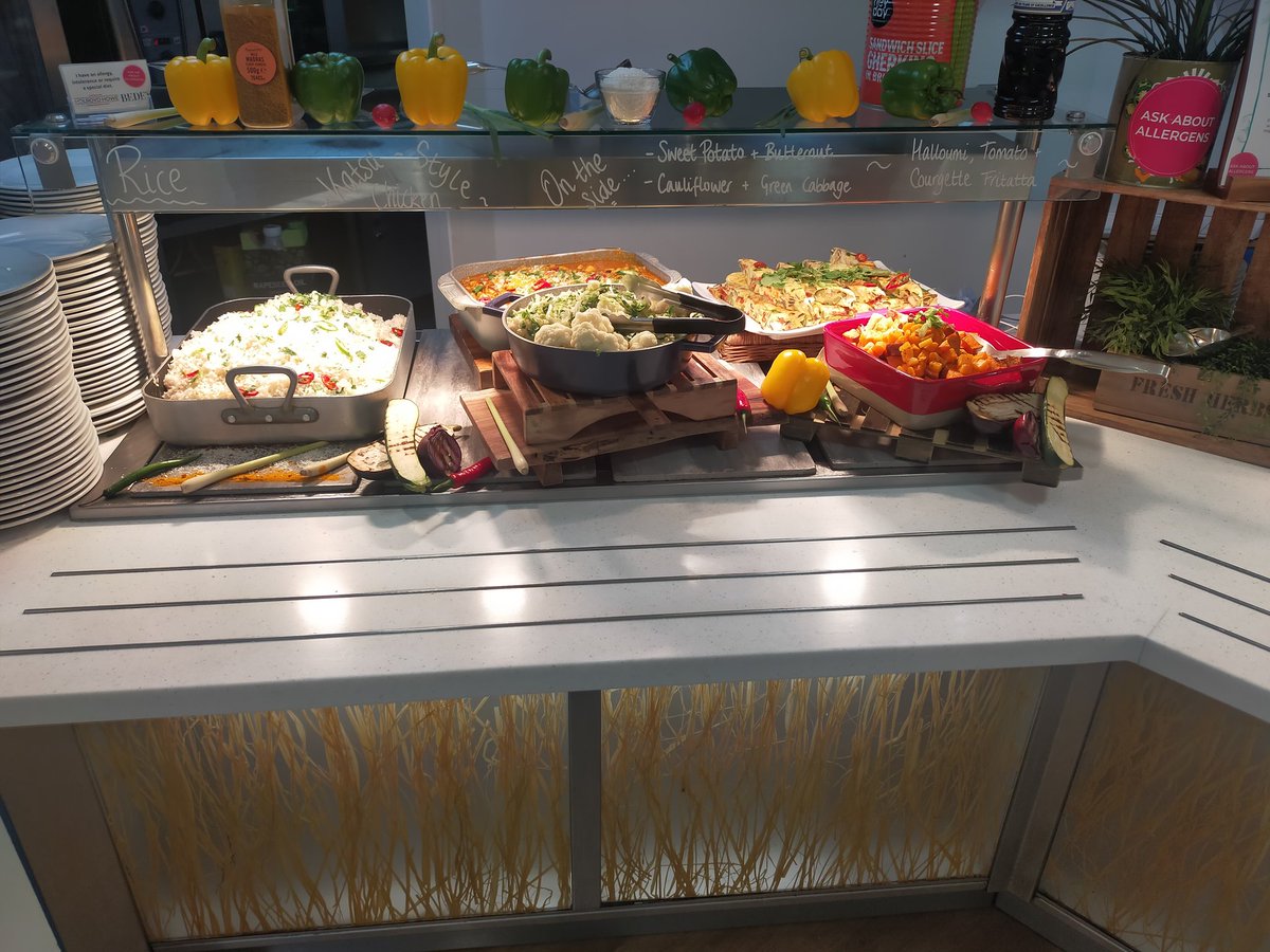 Lunch service at Bede's <a href="/MarkGreenfiel12/">Mark Greenfield</a> <a href="/ABundy/">Mr Bundy</a> <a href="/BedesHead/">Pete Goodyer</a> <a href="/BedesCatering/">Bede's Senior Catering</a> <a href="/CallumCBennett/">Callum Curtis-Bennett</a> <a href="/DamianBlake4/">Damian Blake</a> <a href="/DanielCollier84/">Daniel Collier</a> <a href="/HolroydHowe/">Holroyd Howe</a>