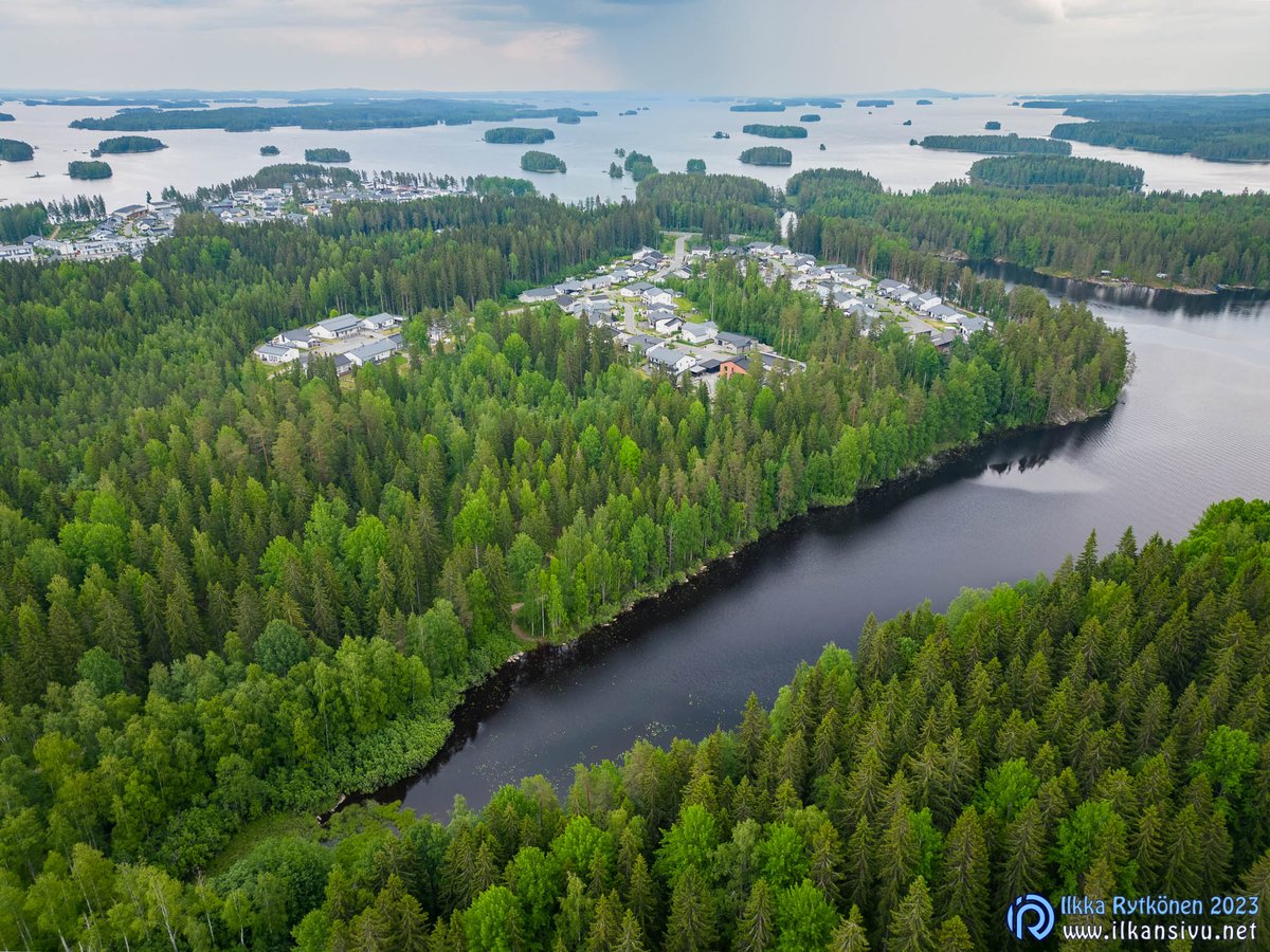 ilkka_rytkonen's tweet photo. Hauskaa juhannusta saapuvasta sateesta huolimatta!
#juhannus #kuopio #finaland #visitkuopio #visitfinland #kallavesi #pirttiniemi https://t.co/DCSSEsEpEn