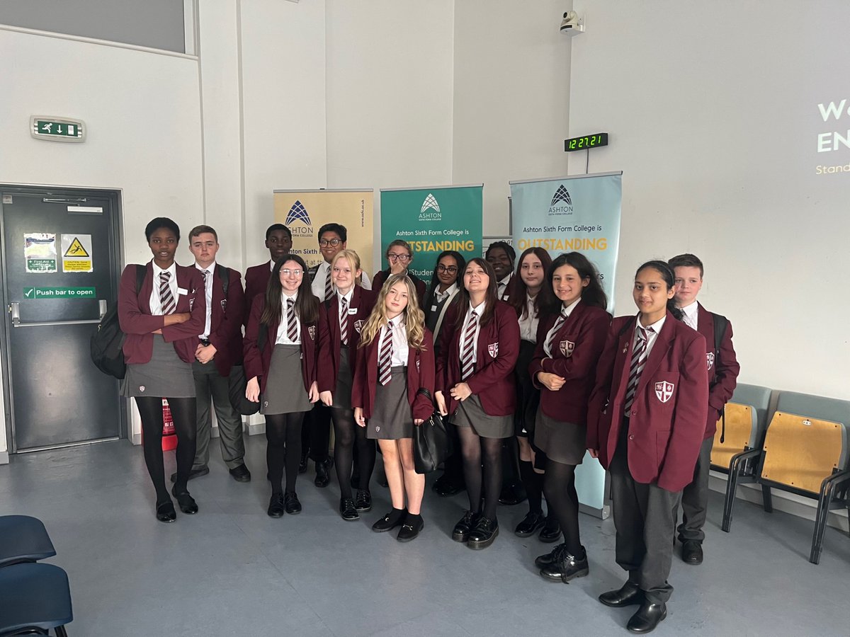 RSHS_HighSchool's tweet photo. Our Year 9s really enjoyed their trip to the English Festival at fellow trust academy @ashtonsixthform today - we definitely have a few linguists and literary critics in the making! Thank you for the invite. @StamfordTrust https://t.co/GwDwaHA2I4
