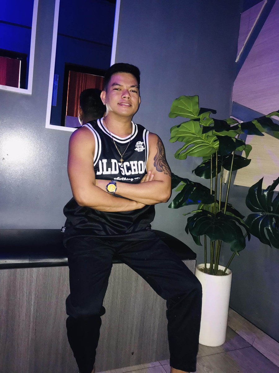 AndanJhean14052's tweet photo. Goodafternoon po sir/ma"am
On duty na po ako 🤗
Halina't pumasyal po kayo sa spa namen  para marelax ,
 SA mandaluyong branch
DM on my number 09653996086

@MagnitudeBoni https://t.co/ia58065xVI