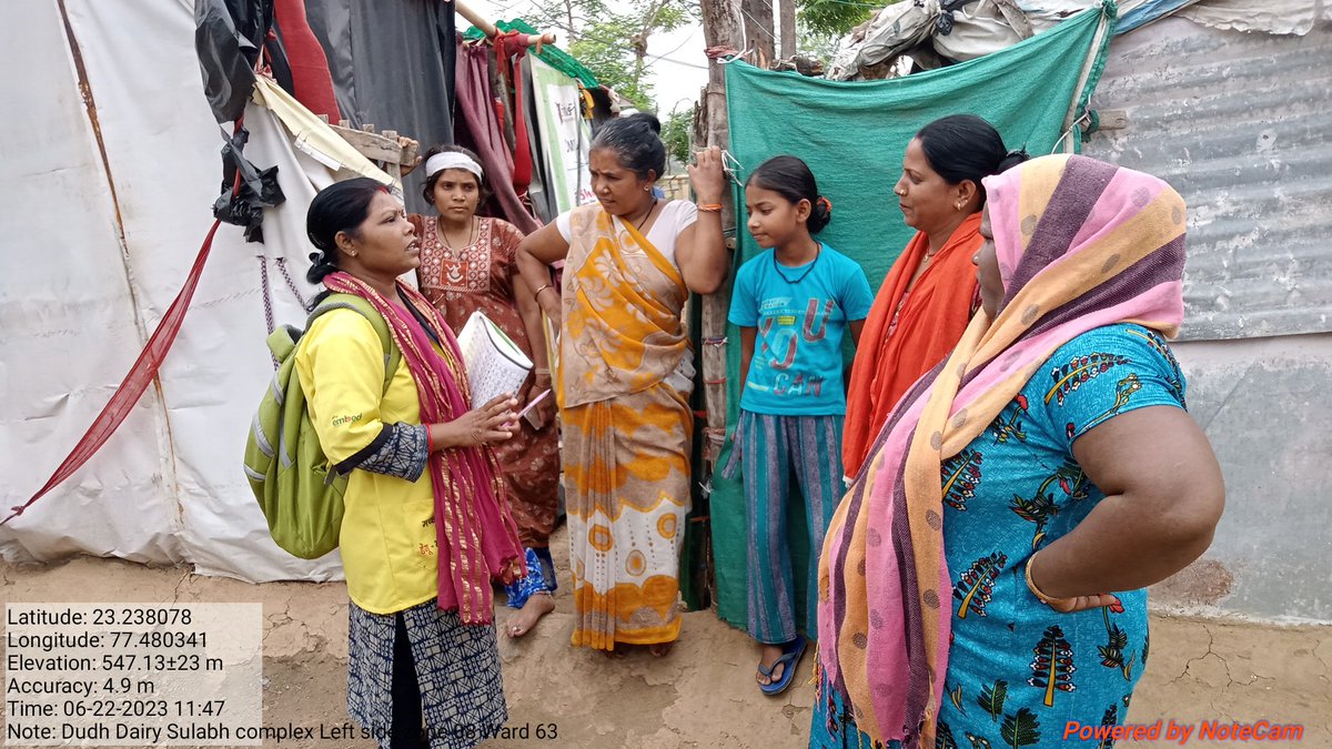 BavriyaKavita's tweet image. एंबेड फैमिली हेल्थ इंडिया परियोजना के द्वारा फील्ड के दौरान लारवा सर्वे, चौपाल रजिस्टर कार्य व स्थानीय नागरिकों को डेंगू मलेरिया बीमारियों के प्रति जागरूक व खतरों के बारे में जानकारी दी। @mp_iec #malariafreeindia #Embed2Ebdmalaria #Dengu @santoshbhargav2 @sksomya @FamilyhealthIn